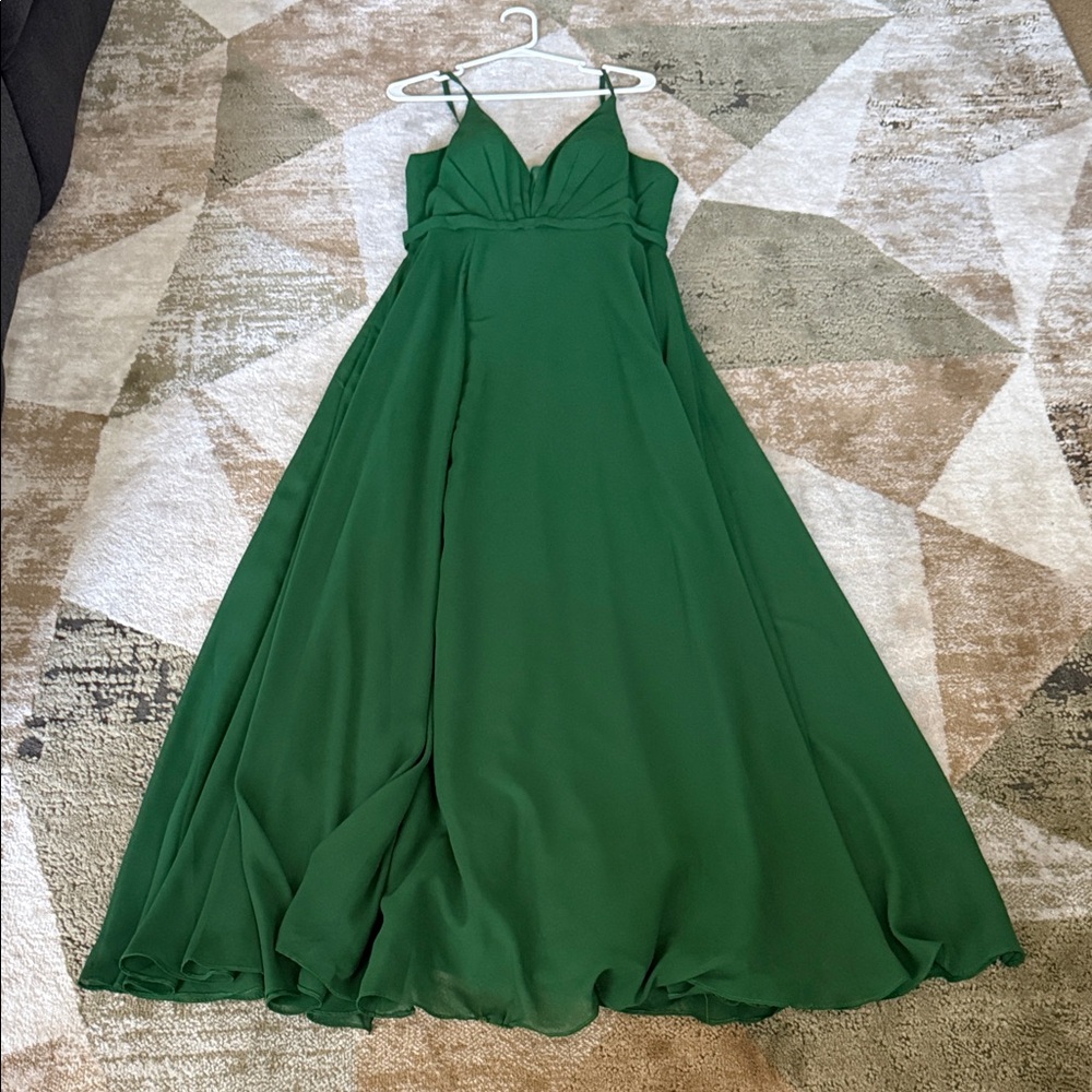 Elegant Green Evening Gown